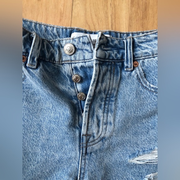 Stradivarius High Waisted Denim Shorts size 02 eu 34 - Picture 9 of 11